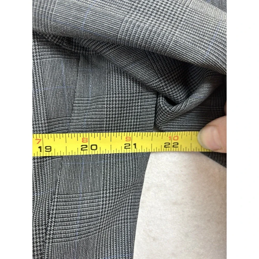 Jos A Bank Mens 42R Sport Coat Gray Wool Glen Plaid Two Button Jacket‎ Classic